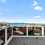 Amazing In Zaboric-brodarica With Wifi * Zaboric