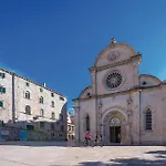 Amazing In Zaboric-brodarica With Wifi