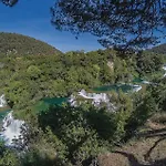 Apartman Amazing In Zaboric-brodarica With Wifi
