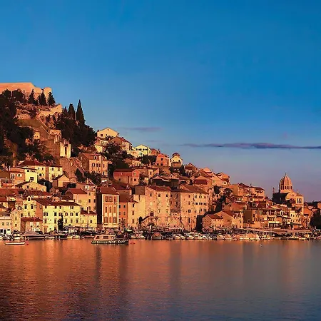 Amazing In Zaboric-brodarica With Wifi