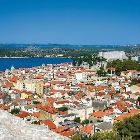 Amazing In Zaboric-brodarica With Wifi * Žaborić