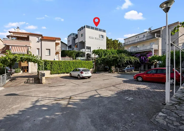 Apartment Amazing In Zaboric-brodarica With Wifi *